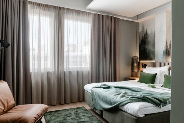 Sokos Hotel Koljonvirta, Rosso ja Hesburger